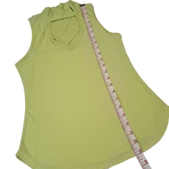 Trendy Js womens blouse Size medium Green color sleeveless key hole Stretchy - Picture 5 of 9